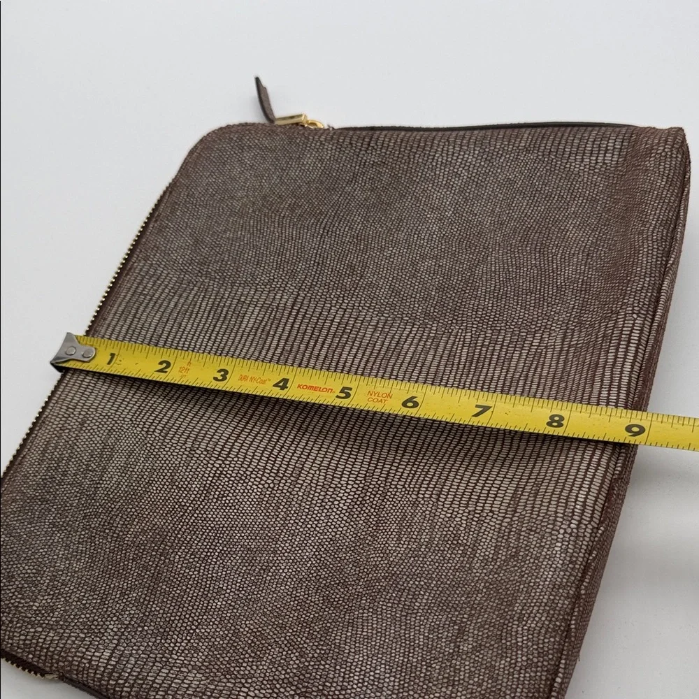 India Hicks‎ Inside Clutch Island Gecko  NWOT